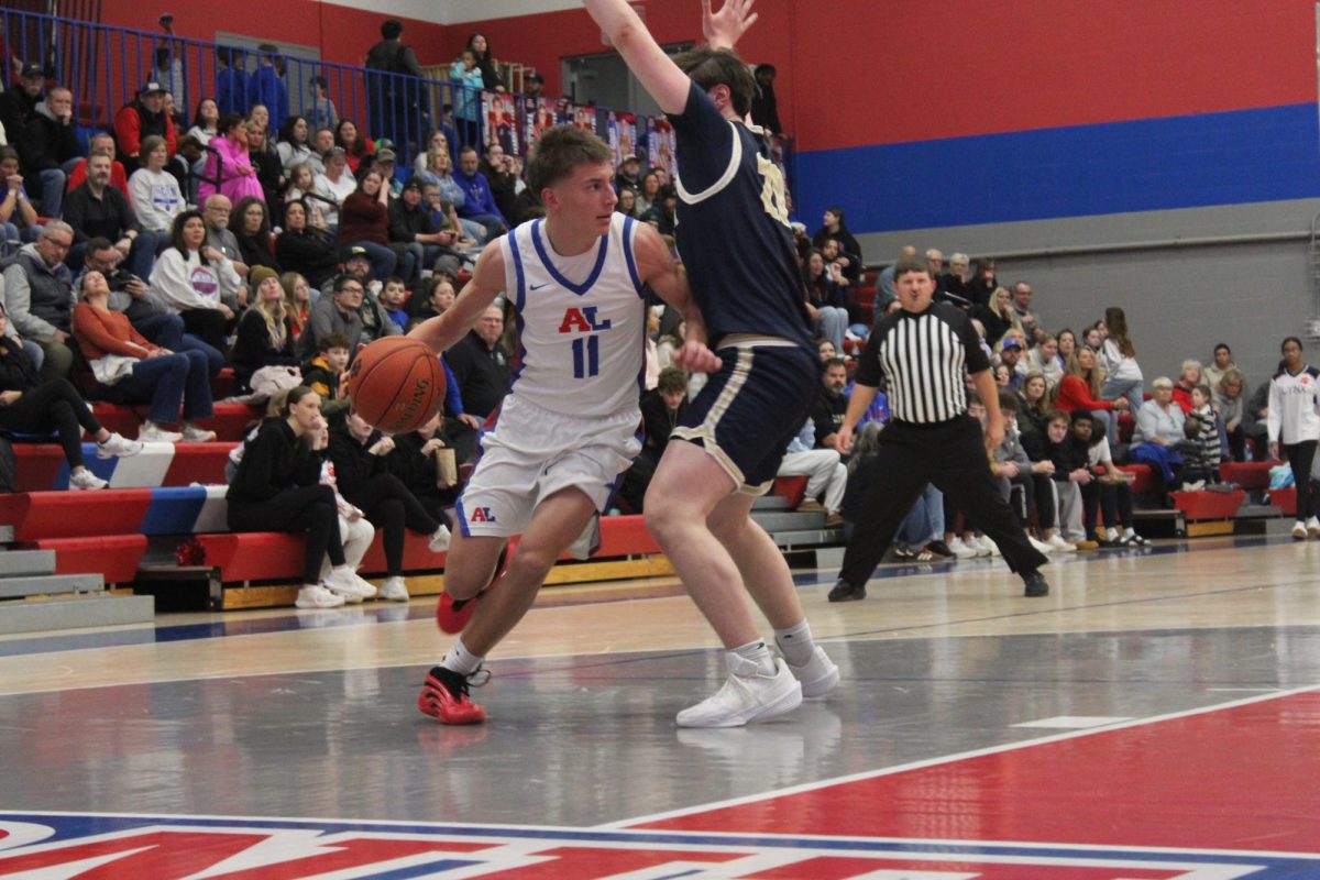 PHOTO ESSAY: Boys Basketball vs. Bishop Heelan 1/17/26