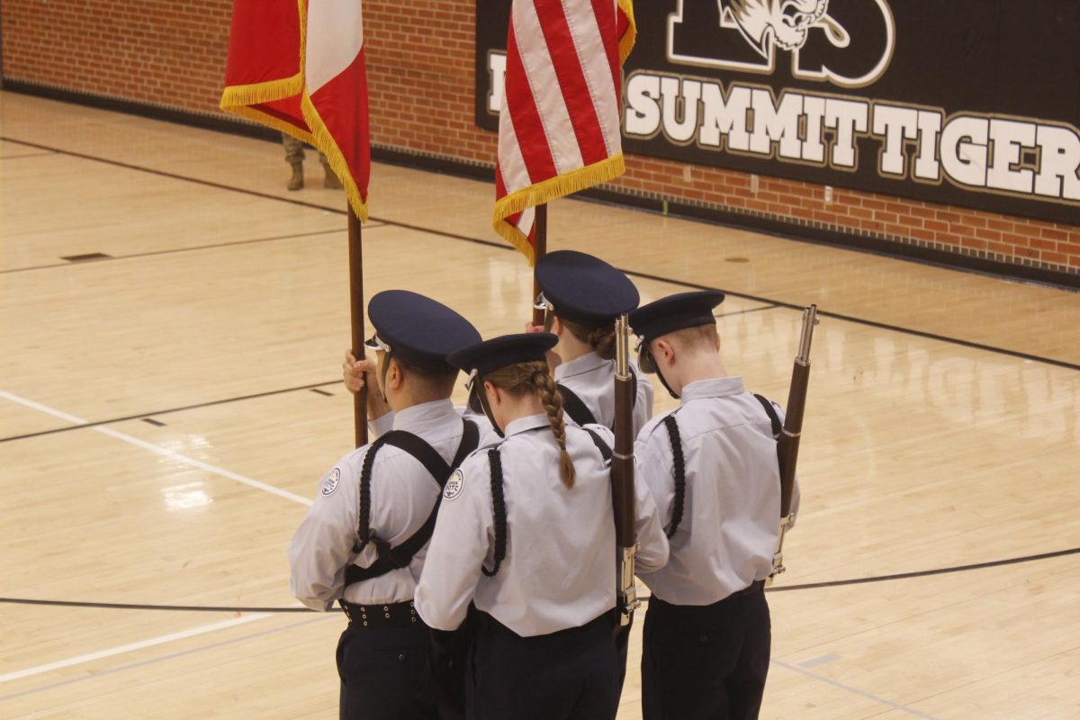 PHOTO ESSAY: Lee Summit Drill Meet 2/7